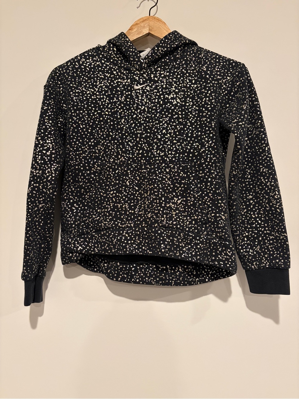 Nike Sportswear Metallic Gold Star Foil Print Fleece Hoodie Black Youth Size M